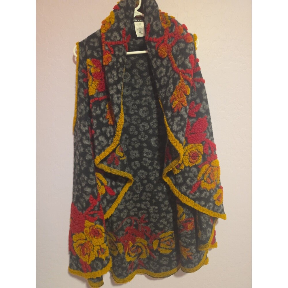 Vtg Made in Italy 70% Lana Wool Blend Floral Leopard Cape Poncho Vest Waterfall
